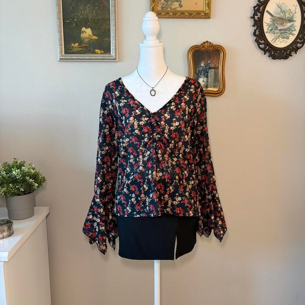 Vintage Style Younique Floral Bell Sleeve Ruched Top - Whimsigoth Fairycore